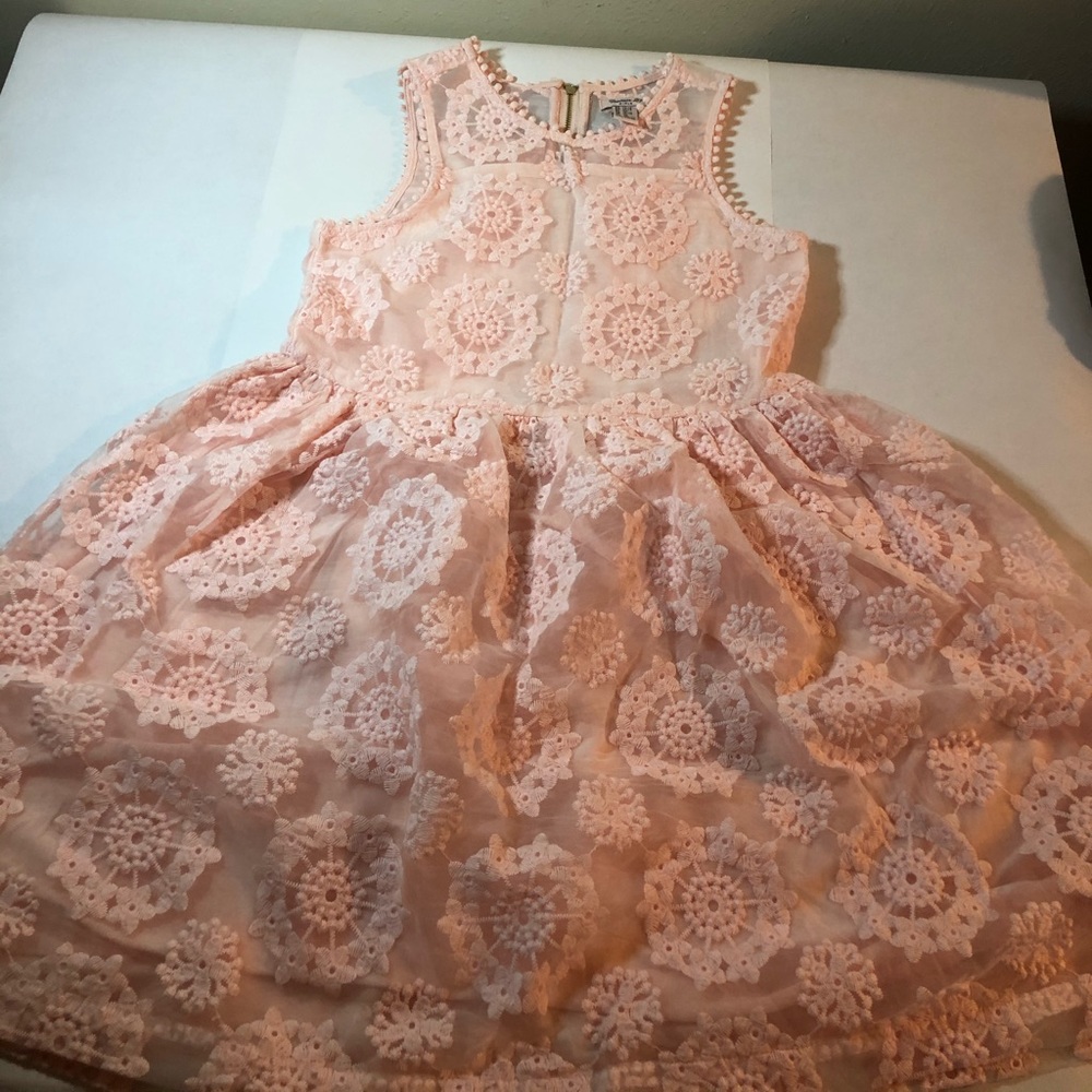 Pink Forever 21 Girl dress. Size 13/14 in Girls.